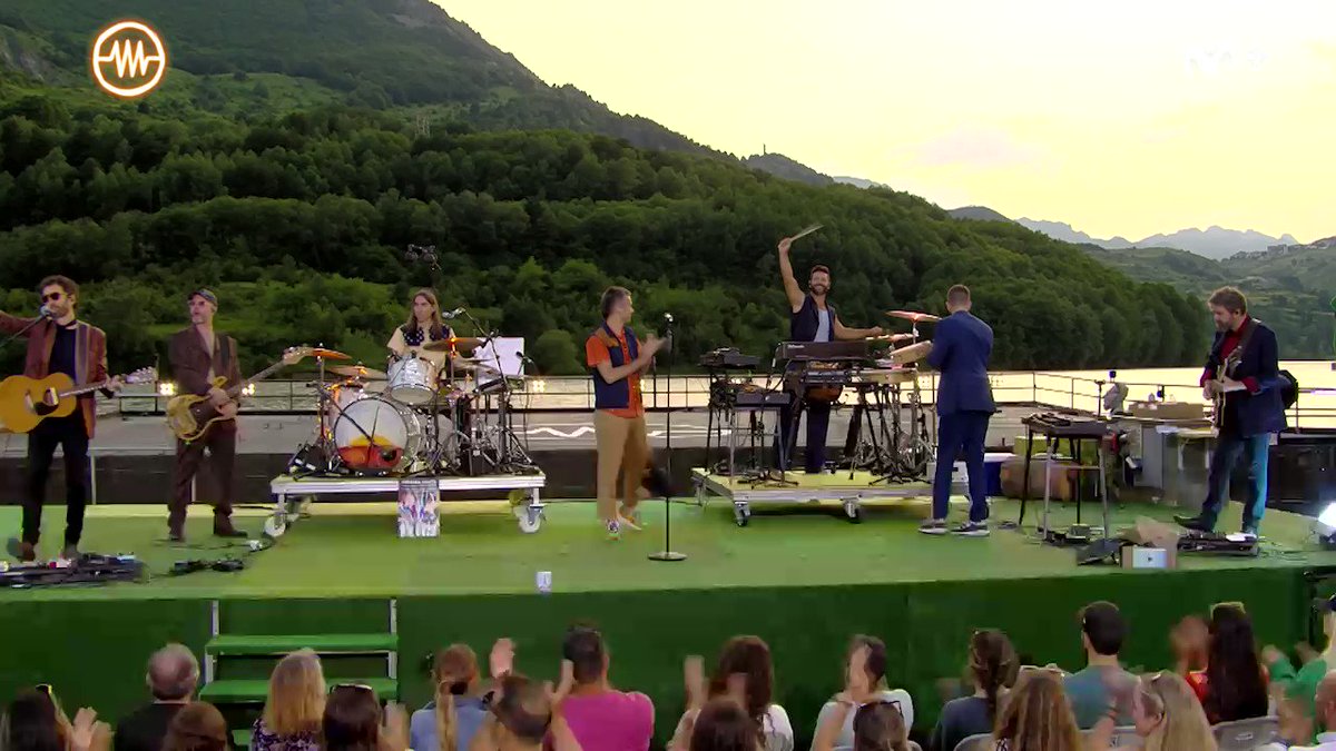 𝐋𝐚 𝐯𝐢𝐫𝐠𝐞𝐧 𝐝𝐞 𝐥𝐚 𝐡𝐮𝐦𝐚𝐧𝐢𝐝𝐚𝐝 🎤🎸 vetusta morla
