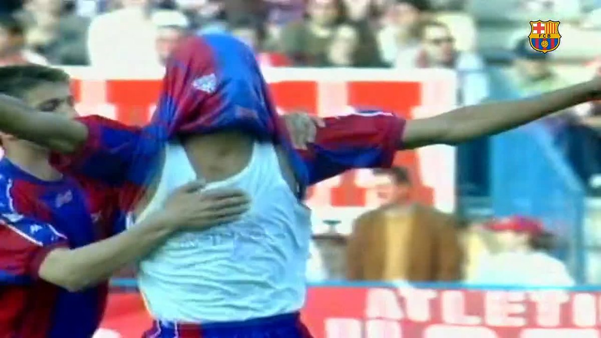 G⚽ AL OF THE DAY Rivaldo's goal from midfield 👌