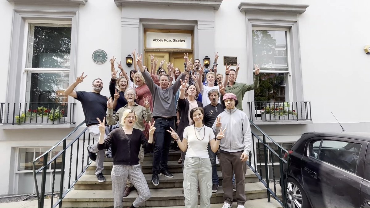 Happy 83rd Birthday to the legendary, #RingoStarr! As part of today’s celebrations, Ringo continues his annual ‘Peace And Love’ birthday initiative. Happy birthday, Ringo, from all your friends here at Abbey Road. #RingoStarr
