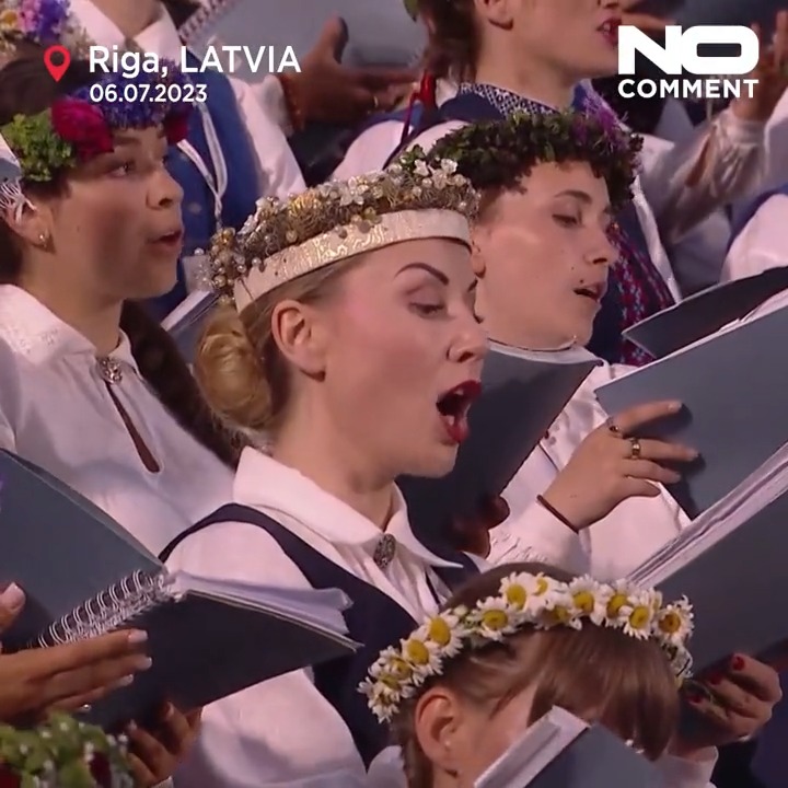 More than 14,000 singers united in singing the national anthem of Ukraine at the #SongAndDance festival. It was the first time that the collective choir performed a foreign song. With this gesture, Latvia wanted to show that it is united with the Ukrainian people in this war.