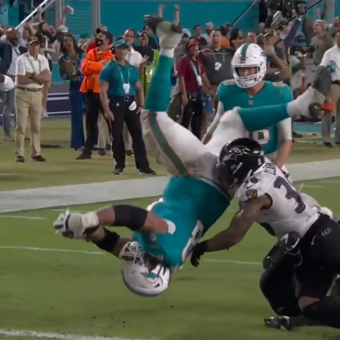 When Robert Hunt almost lived every offensive lineman's dream. 😂 Robert Hunt | Miami Dolphins