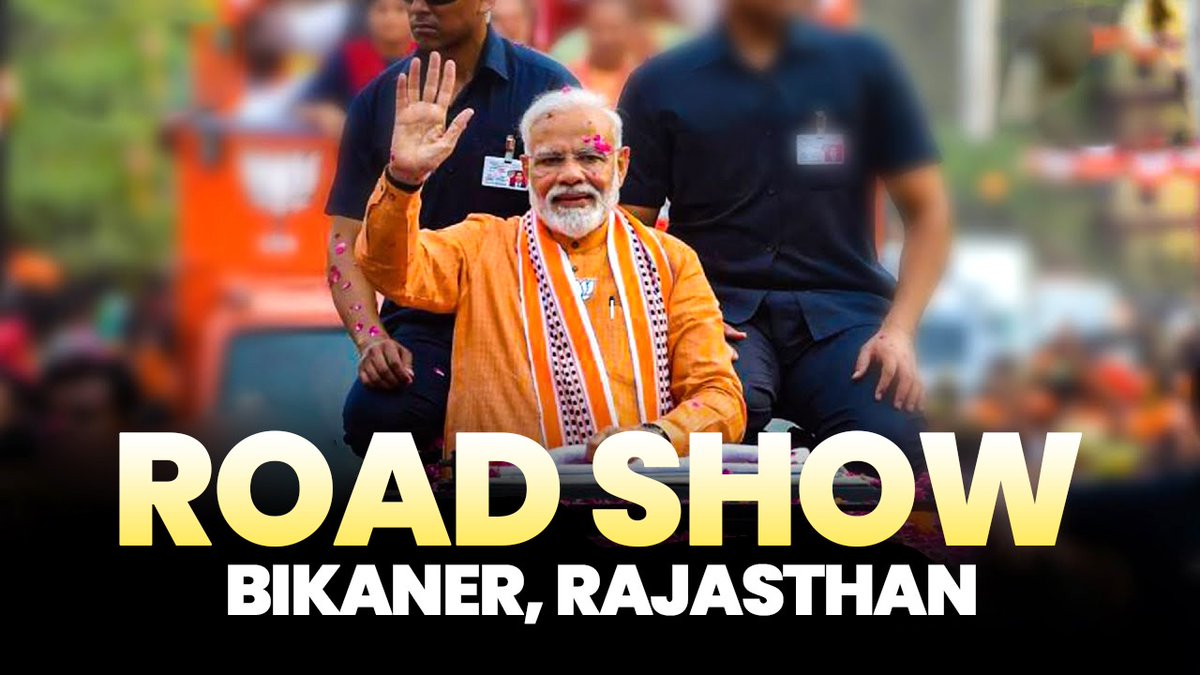 Vast turnout at PM Modi's Roadshow in Bikaner despite heavy rains! #RajasthanLovesModi