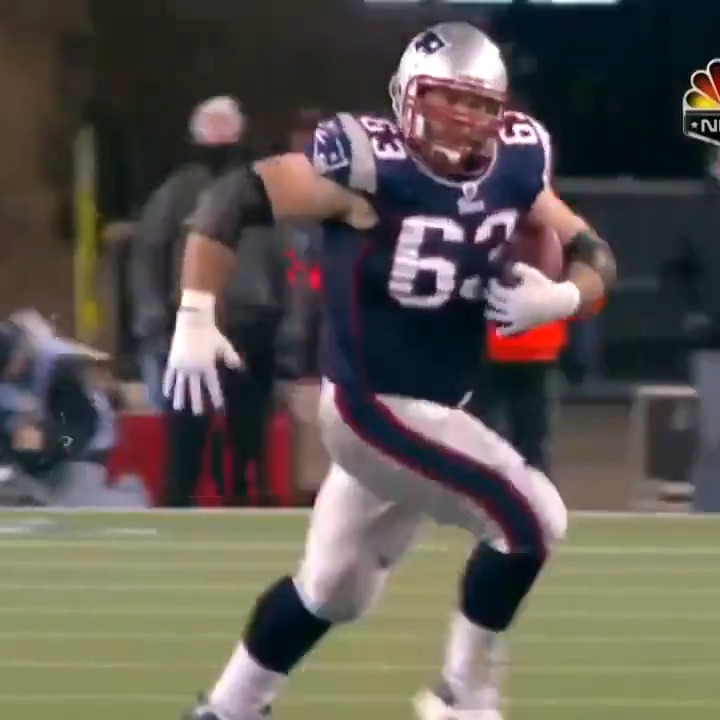 Arguably the greatest kick return in NFL history. Dan Connolly, you legend.