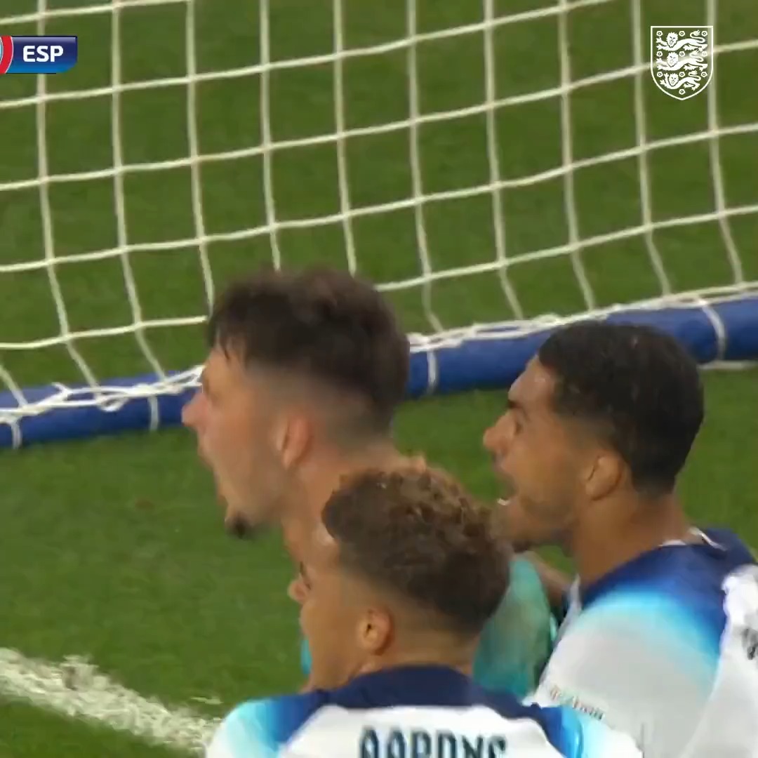 There are no words to describe this moment. 🔥 James trafford 🔥