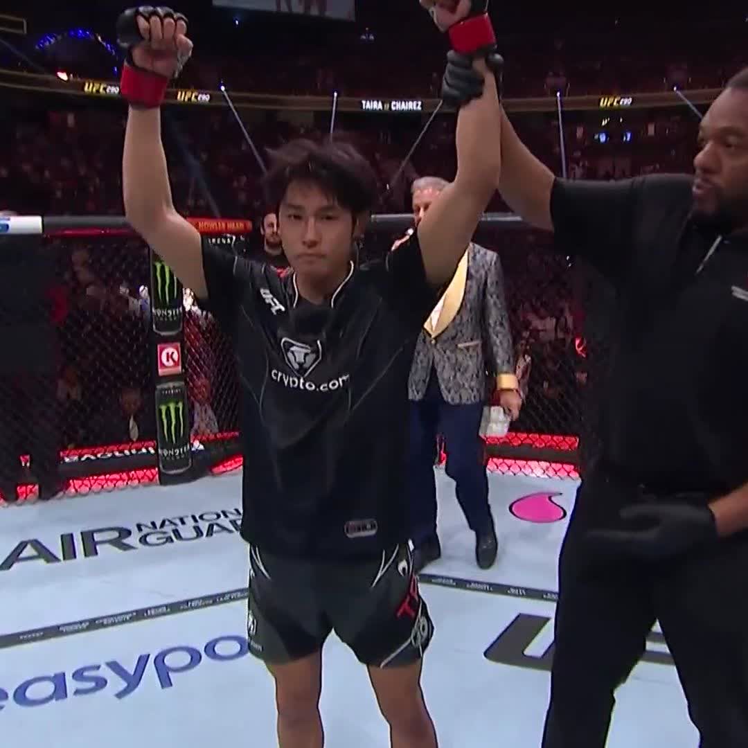 Make that 14-0 for @TatsuroTaira!! He takes the unanimous decision on the #UFC290 prelims 👏