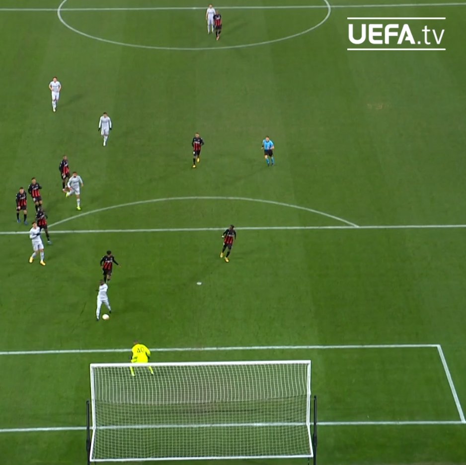 Moussa Diaby with the finish 🤤 Moussa Diaby || Bayer 04 Leverkusen || #UEL