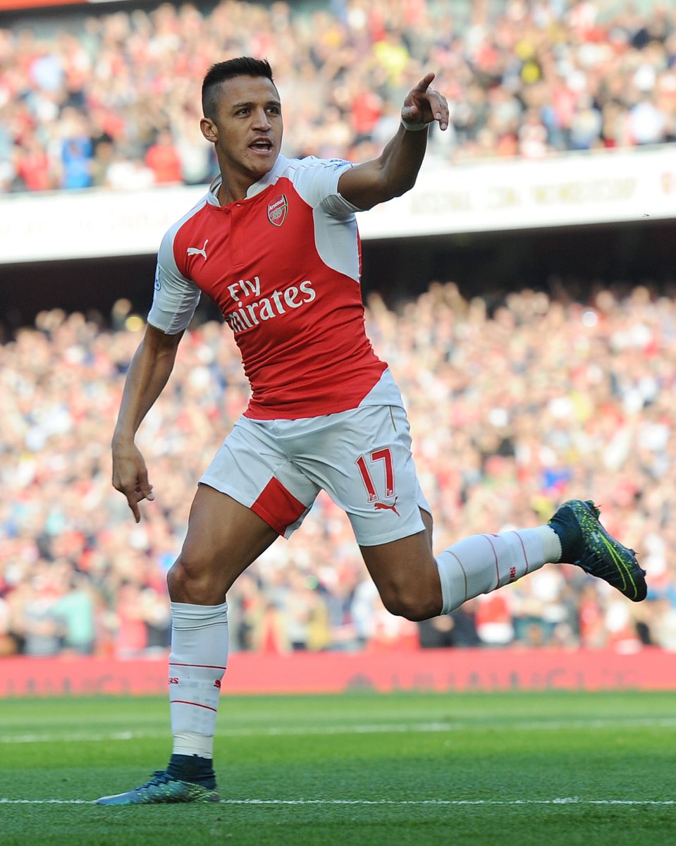 Sensational from Sanchez 😮‍💨 Alexis Sánchez signed for Arsenal on this day in 2014! 🇨🇱