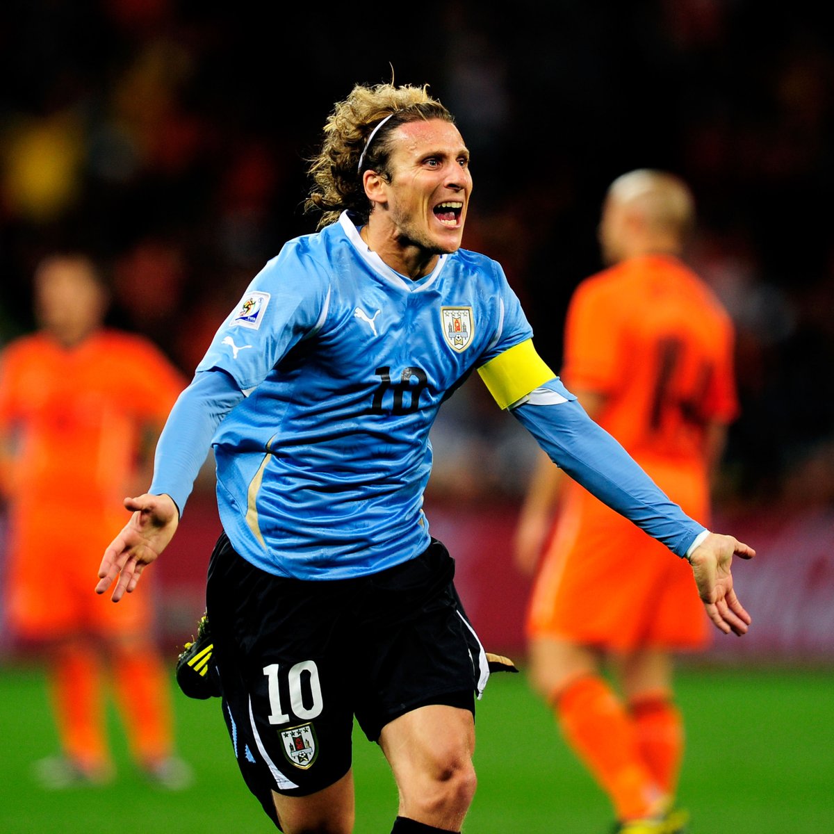 ๐๐๐๐ก๐๐ฏ๐๐๐ก๐ ๐๐ ๐จ๐ซ๐จ ๐ฅ ๐บ๐พ Diego Forlรกn, el mejor jugador de Sudรกfrica 2010 ๐