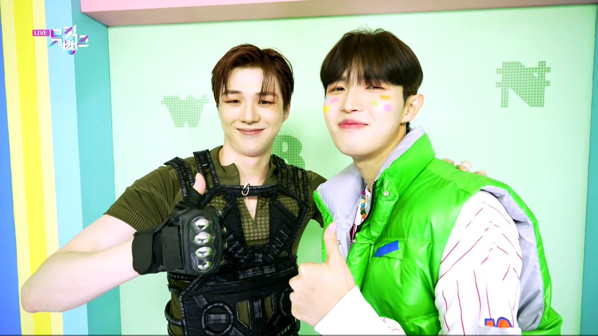 [#MusicBank #ChallengeExchange] -#KANGDANIEL &amp; #KIMJAEHWAN KANG DANIEL &amp; KIM JAE HWAN reminisce as former groupmates on "Challenge Exchange!" 🤜🤛 👐 For more videos, click belowl! #KANGDANIEL #KIMJAEHWAN #WannaOne #Lucky #SOS #KBSWORLDTV KBS 230707 방송