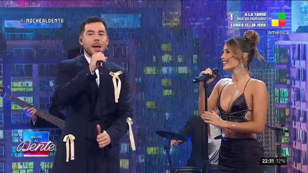 🎼 Fer Dente y Juli Poggio arrancaron la noche cantando juntos un temazo de Abel Pintos Cc #NocheAlDente JOTAX FerDente