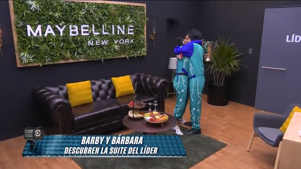 .Barby Juarez elige a Bárbara Torres para pasar una semana juntas en la suite 😎 Revive gratis las galas de #LaCasaDeLosFamososMx a través de ViX 🧡 👉