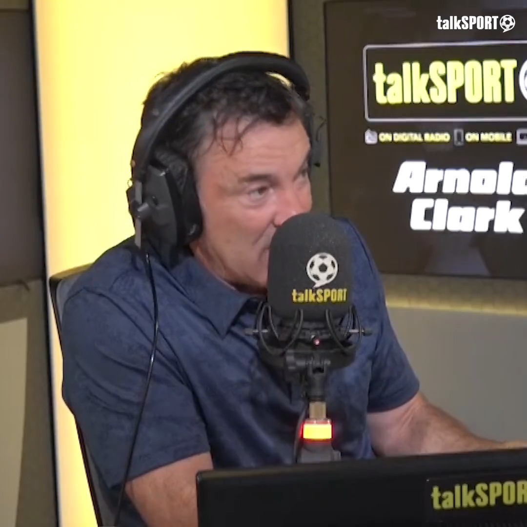 🤩 "Young is a winner! I guarantee he was running the Aston Villa dressing room!" 👀 "A 38-year-old is worth their weight in gold for the young players who are inconsistent!" Dean Saunders explains why Ashley Young would be a great signing for #EFC. 👏