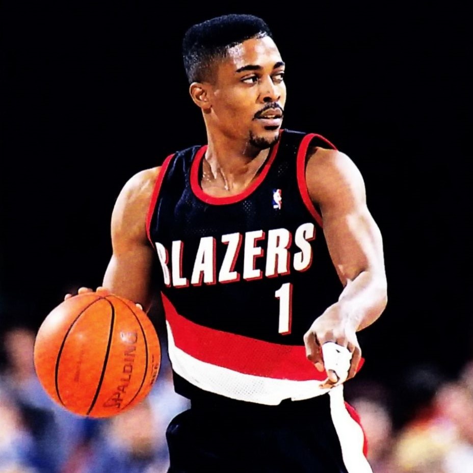 HBD Rod Strickland The Point God with one of the greatest handles ever has led the league in AST, made All-NBA 2nd team, averaged 16 PTS & 9 AST over a decade but NEVER made an All-Star team!