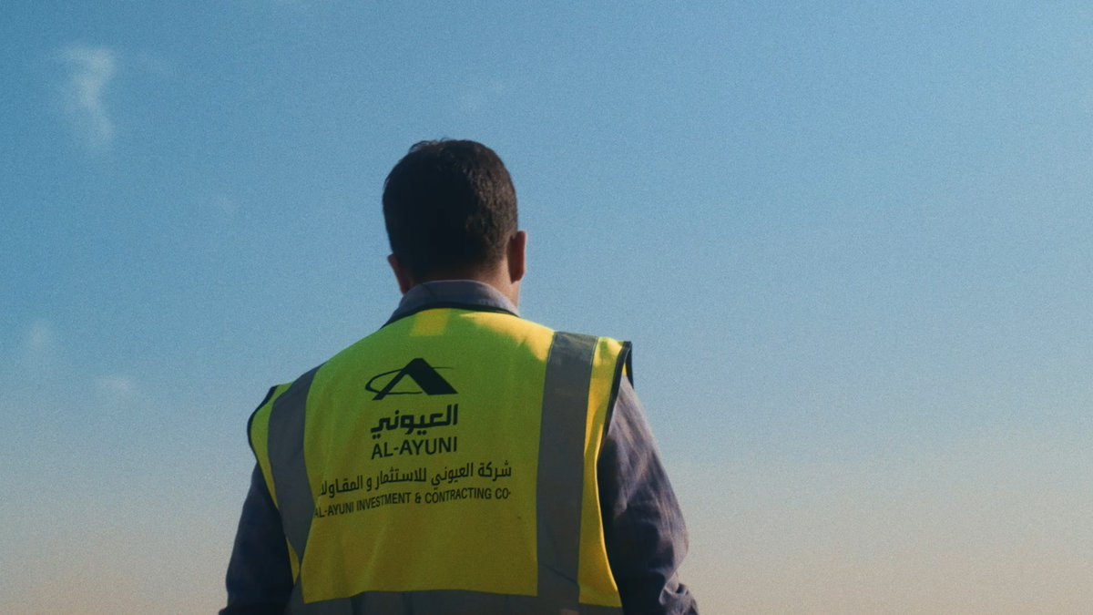 "طموحاتي المستقبلية هي أن أنمي مهاراتي بما يتوافق مع إدارة مشاريع كبرى في نيوم" تحدّث المهندس سويلم العنزي عن استفادته من برنامج الإرشاد المهني في #نيوم، وحصوله على فرصة وظيفية خلال #ملتقى_شركاء_نيوم_للتوظيف، استطاع بعدها أن يطلق العنان لقدراته لصناعة مستقبل واعد.