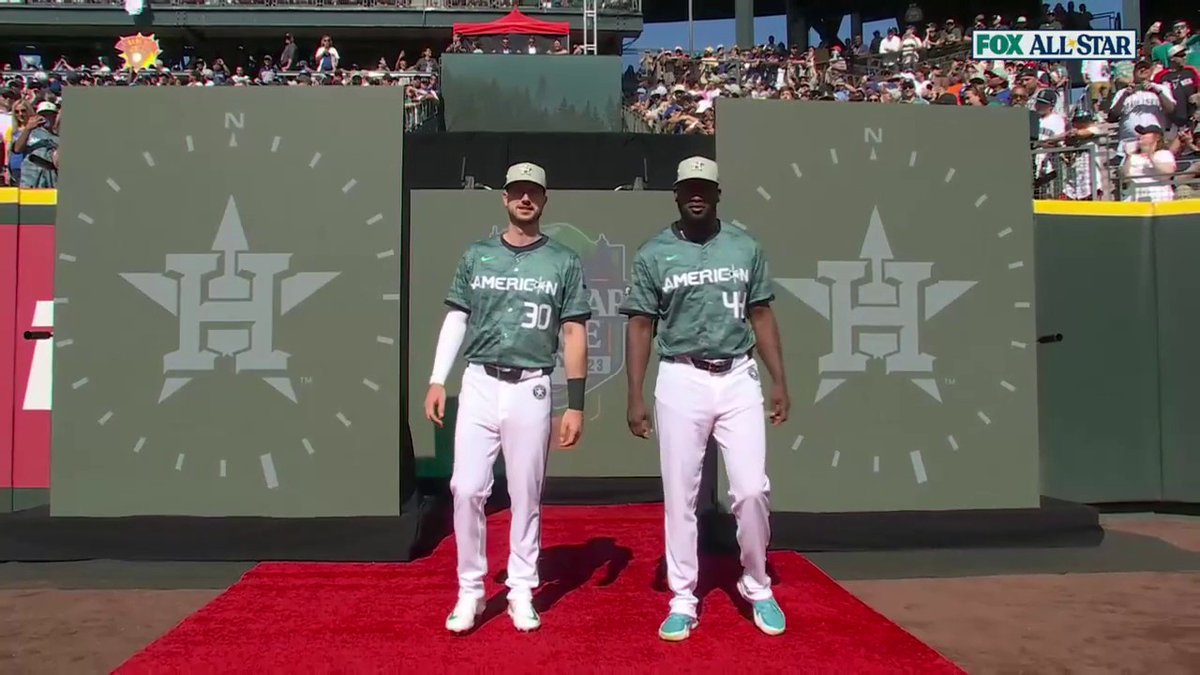 Seattle welcomes Yordan Alvarez and Kyle Tucker to the #AllStarGame 😅