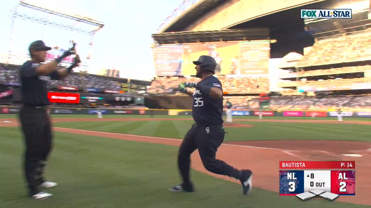 ¡ELÍAS DÍAZ SE VISTE DE HÉROE EN EL #AllStarGame!