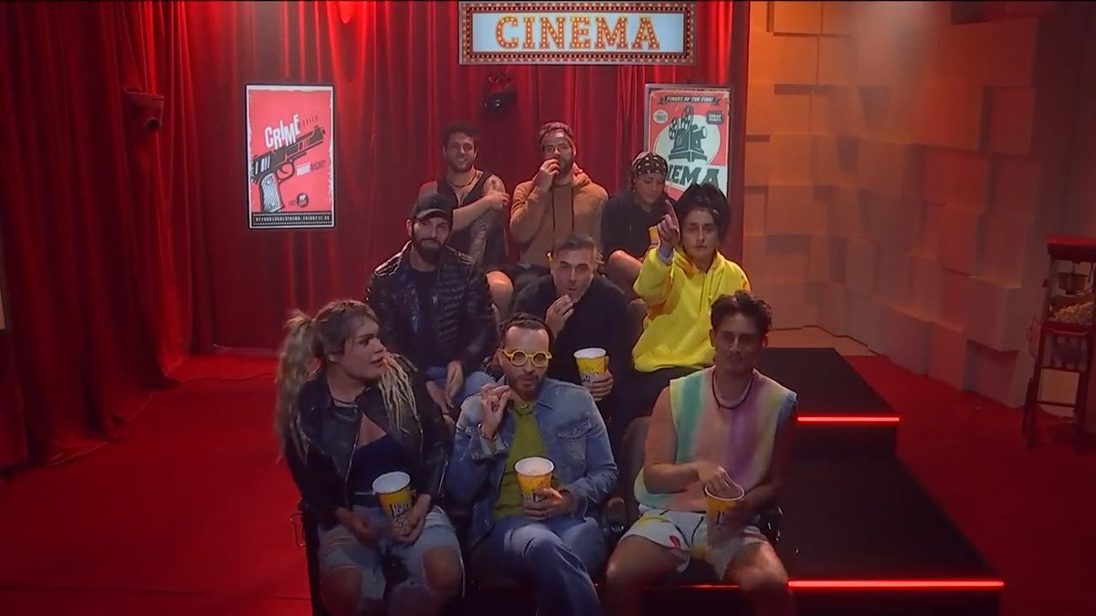 Los habitantes fueron al cine para verse por primera vez en algunos momentos de la vida cotidiana dentro de la casa 😂 Revive gratis las galas de #LaCasaDeLosFamososMx a través de ViX 🧡 👉