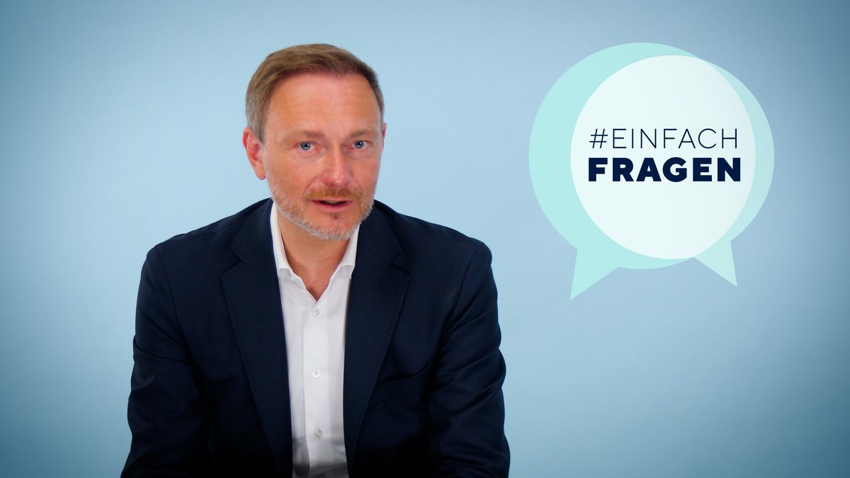 Zuletzt haben uns besonders viele Fragen zum #Elterngeld und zum #Ehegattensplitting erreicht. Wird bei Familien wirklich gespart und sollte das Ehegattensplitting angefasst werden? Minister Christian Lindner antwortet darauf in einer neuen Folge #EInfachFragen.