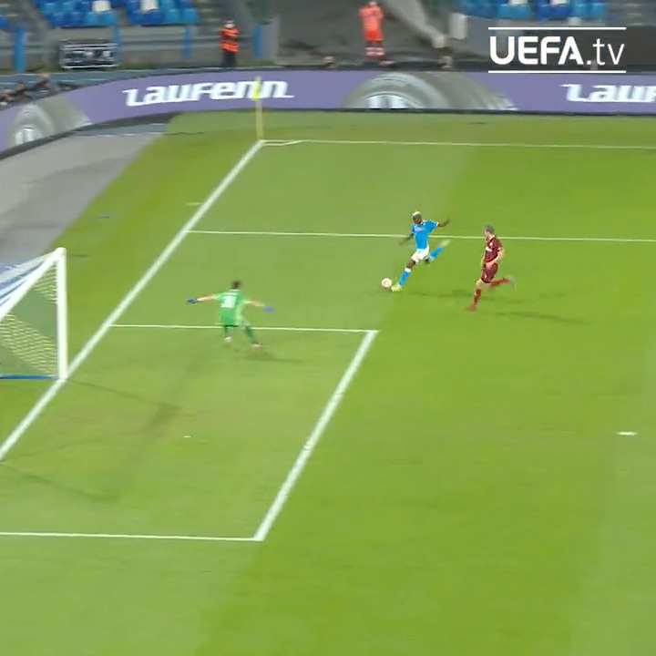 No angle is too difficult for Osimhen 😲 Victor Osimhen || #UEL