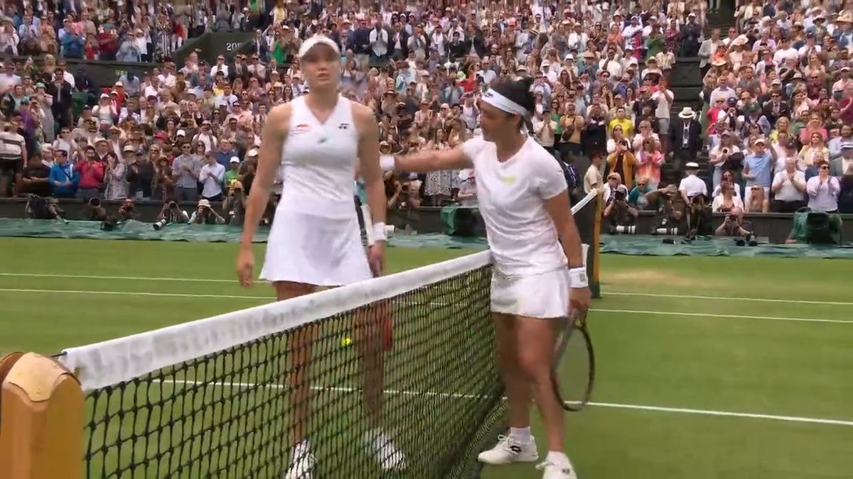 Ons Jabeur stormed back from one set down to defeat defending champ Elena Rybakina and move on to the semifinals at #Wimbledon
