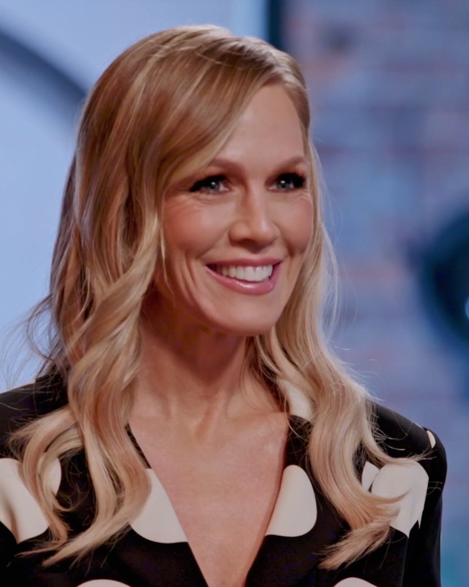 From 90210 to the fashion runway 🤩👠 Guest judge Jennie Garth stops by on an all-new #ProjectRunway tomorrow ✨