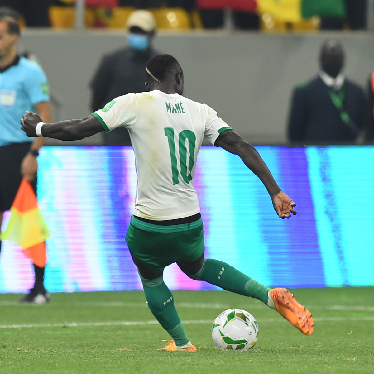 2022 ➡️ 🇲🇦🇹🇳🇸🇳🇬🇭🇨🇲 2026 ➡️ ❓ #WorldCup #WCQ