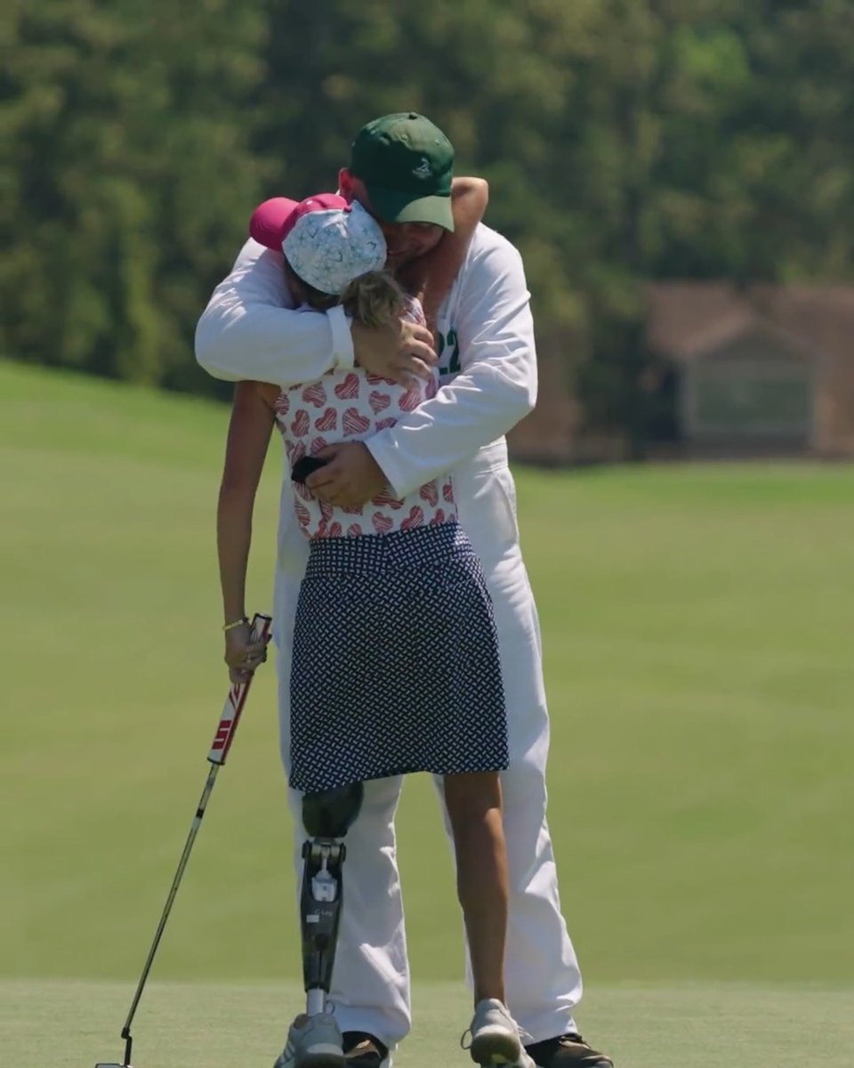 Kelsey Koch may not have left Pinehurst Resort with a trophy, but she did leave with a ring! 💍 🥹