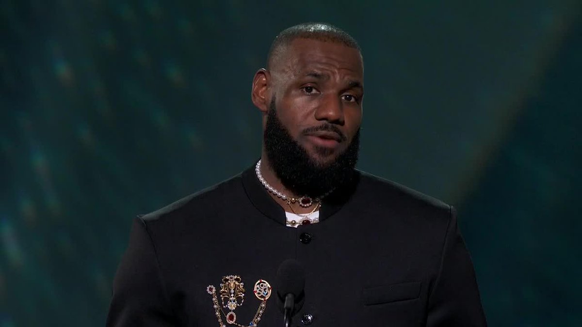 "Lucky for you guys, that day is not today." Go off, Bron 😂