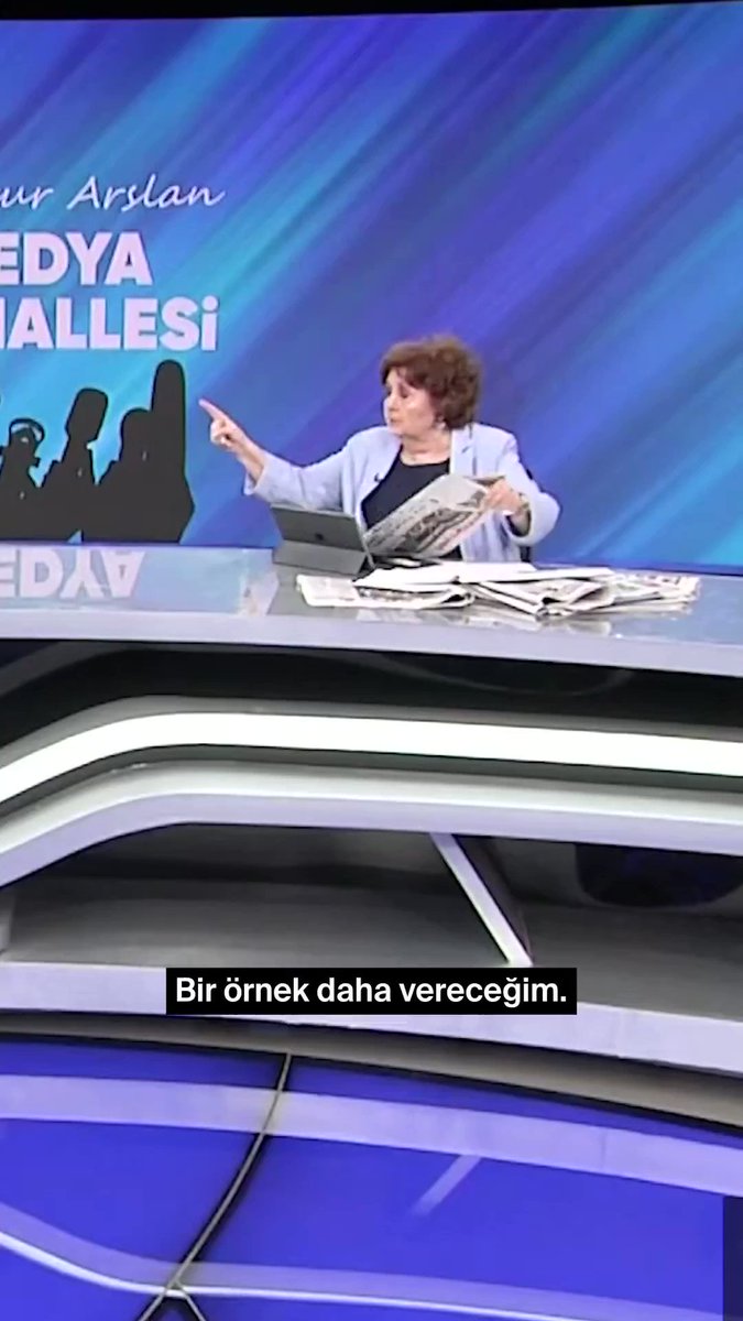 Şu sıcak üfleyen vantilatöre söyler misiniz namaza kalkan uçak serisi yoldaymış :)) şu tarafa doğru bayılsın ..