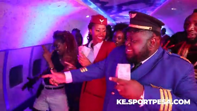 Dandia Ndege msee!!✈️✈️ Usikose ku-dosika na SportPesa Aviator LEO! 😇 Ni rahisi, captain ndege yako with as little as 2 bob, win UP TO 20,000x YOUR Bet! Kumbuka unaweza CASHOUT!!! #SportPesaAviator