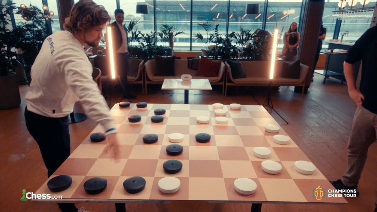 Can Magnus Carlsen still recognize famous chess positions when the chess pieces have become Airthings devices? #ChessChamps
