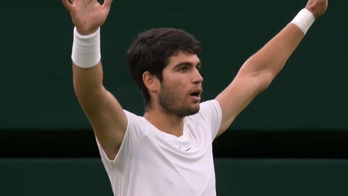 Clinical Carlos 😮💨 Carlos Alcaraz comfortably moves past No.3 seed Daniil Medvedev 6-3, 6-3, 6-3 to move into his first Wimbledon final 🙌 #Wimbledon
