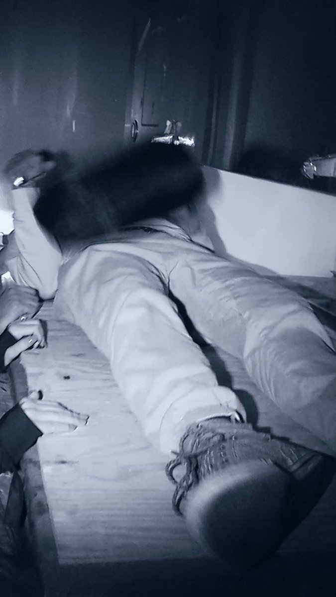 I think this had to be the WORST sleeping arrangement of ALL TIME!!! 🤬#ProjectFear