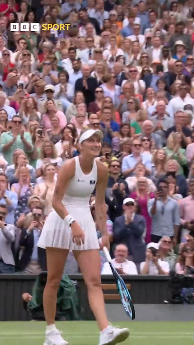 Unseeded champion. 👑 What a journey for Marketa Vondrousova ❤️ #Wimbledon