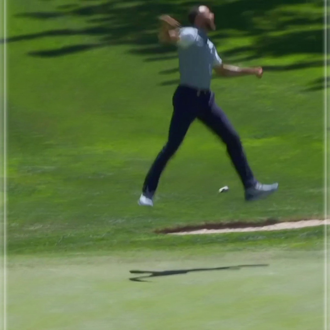 A HOLE-IN-ONE from Steph Curry! The celebration 🤣