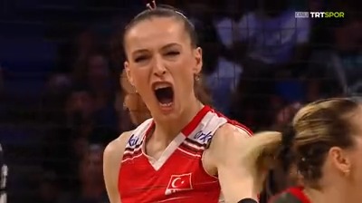 Vargas'ın harika servisi sonrası avantaj topunu kaptan Eda Erdem değerlendiriyor! 💪