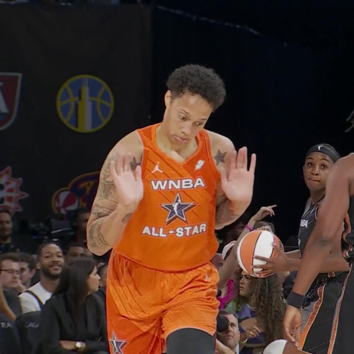 SHOWTIME DUNK FOR BG! 🤩 #WNBAAllStar