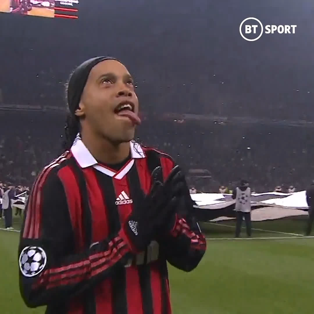 It’s been 15 years since Ronaldinho took his talents to Milan 🇮🇹 He still made magic with a football, but he also created memes 🤪 (via tntsportsfootball)