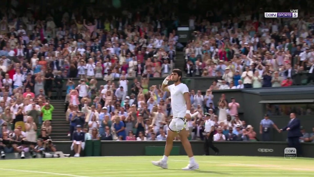 🎾🔥 كارلوس ألكاراز يُشعل النهائي ويحسم مجموعة ماراثونية لصالحه #ويمبلدون #WimbledonFinal