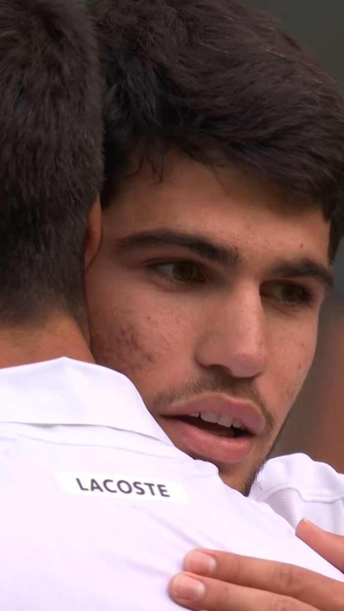 CARLOS ALCARAZ HAS DONE IT! ๐ฅ The World No. 1 does the unthinkable, hands Novak Djokovic a defeat at Centre Court for the first time in 10 years and 9 days to win his first Wimbledon title ๐ Congratulations, Carlos Alcaraz ๐๐ #WimbledonOnStar