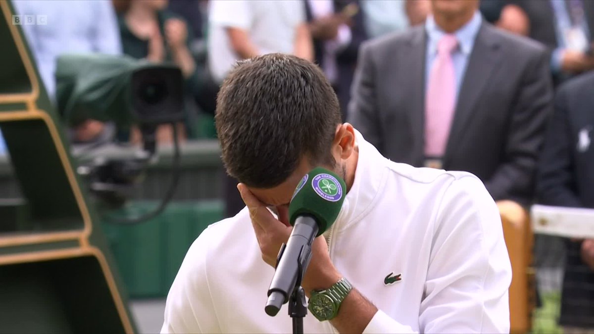 This moment between Novak Djokovic and his son ❤️️😭 #Wimbledon