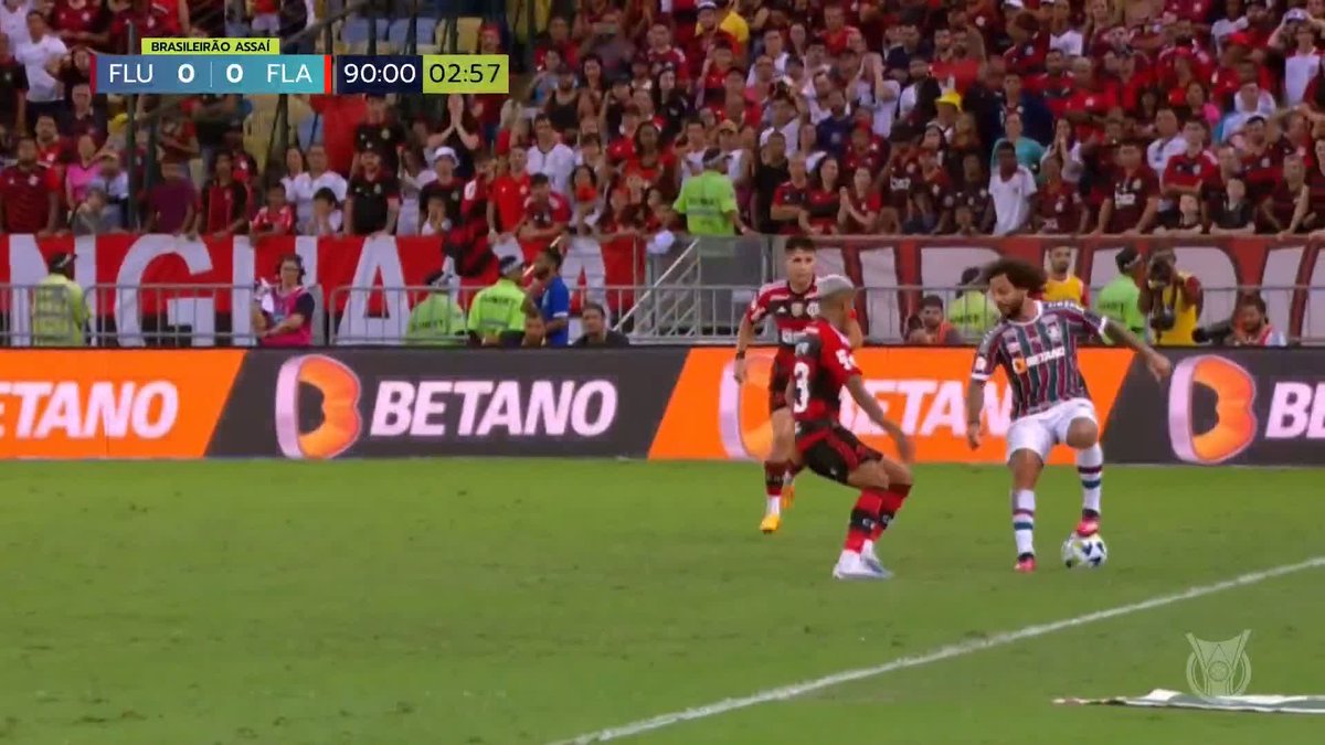 MARCELO TIRA EL CAÑO Y SE RÍE. 🎩🇧🇷