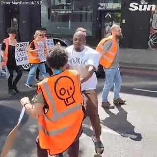The Met Police should hire this guy.