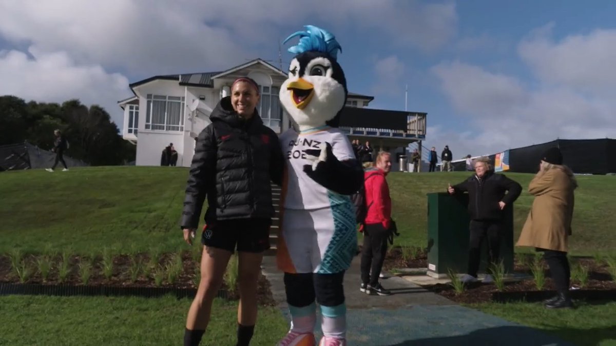 ๐๏ธ ๐๐ ๐ญ๐ฏ ๐ ๐ถ๐ฐ'๐ฑ ๐จ๐ฝ! Join Alex Morgan for training and meeting fans in Auckland before we kick off the World Cup!