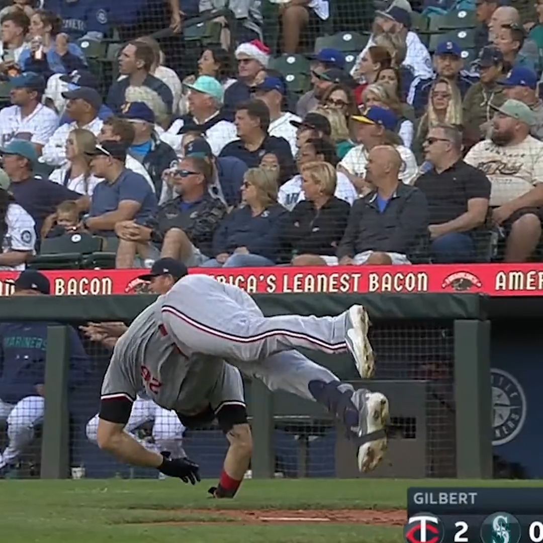 New definition of bat flip. 😅