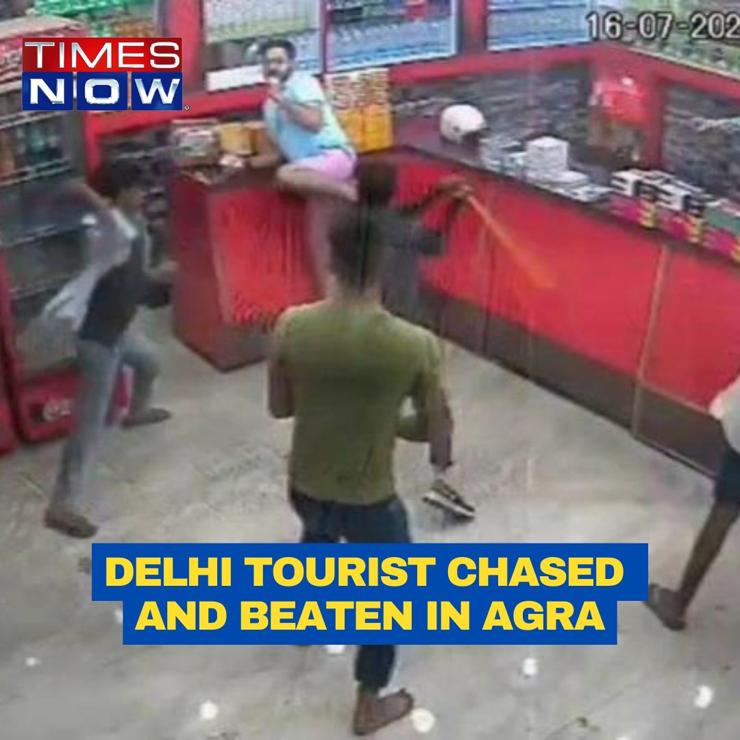On Cam: Tourist Attacked In Agra With Sticks And Rods. #TNShorts #Agra