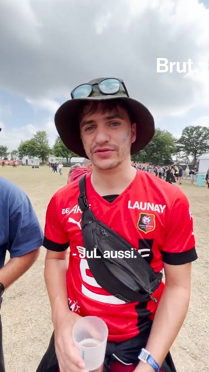 Tiakola, Harry Styles, Jul... Alors, ça écoute quoi aux Vieilles Vieilles Charrues ? On a parlé musique avec les festivaliers.