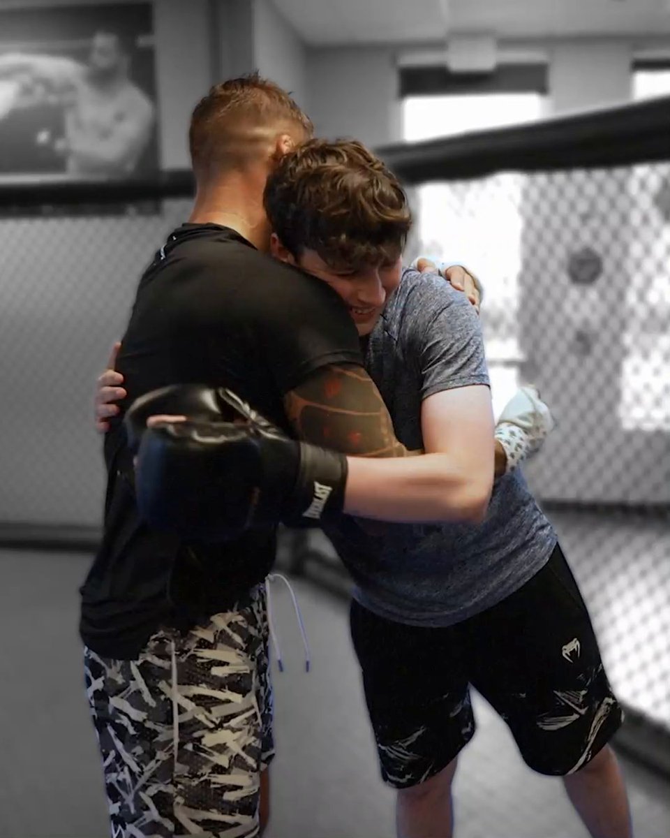 A year ago, Alden Cary was diagnosed with non-Hodgkin lymphoma and could barely walk. He's now cancer free and got to train with The Diamond ahead of his fight at #UFC291 👏 UFC | Make-A-Wish America