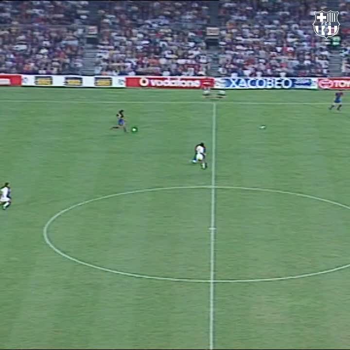 His first goal for Barcelona 🆚 Sevilla, 2003. 🥵
