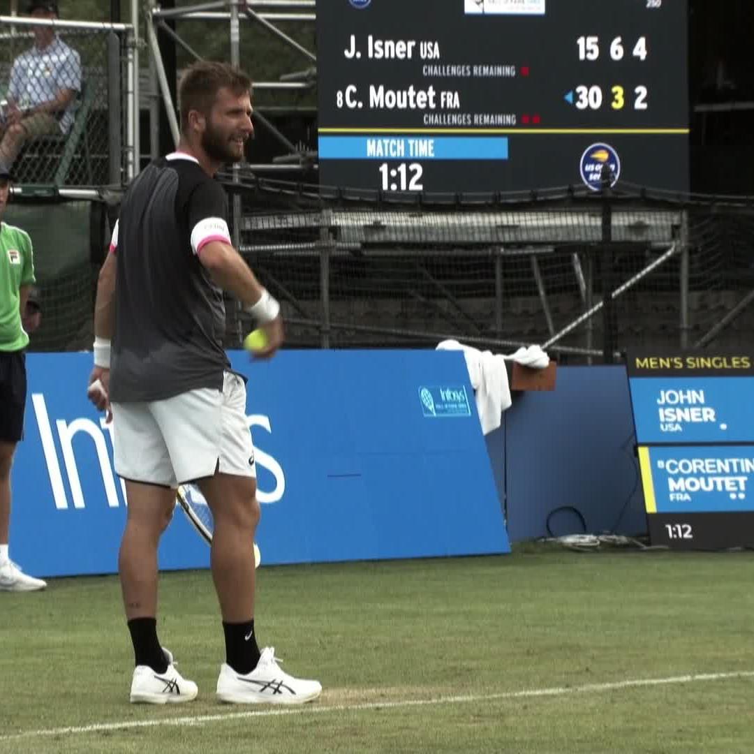 “A lot of stuff was happening in the other side of the court”, John Isner. The stuff: